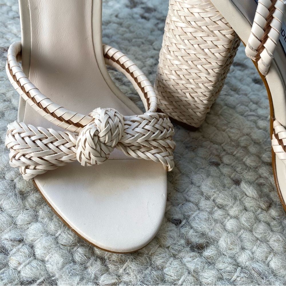 Steve Madden NWT Malou Braided Wrap Block Heel Sandals in Cream, Size 9 - Picture 9 of 9
